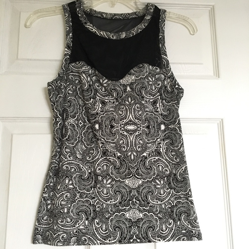 NWOT EXPRESS BLACK AND WHITE TOP XS